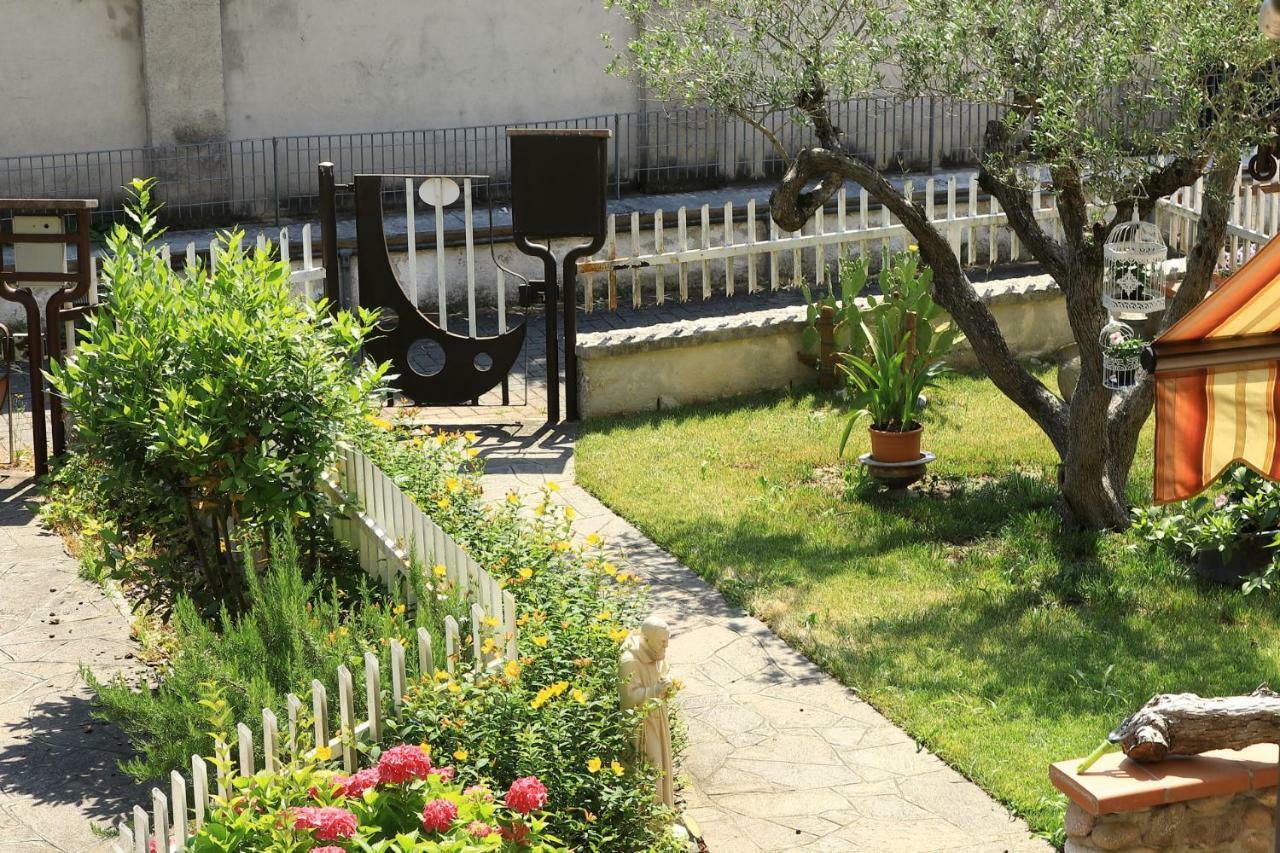 Residenza Franca Villa วาเลจโจ ซูล มินโช ภายนอก รูปภาพ